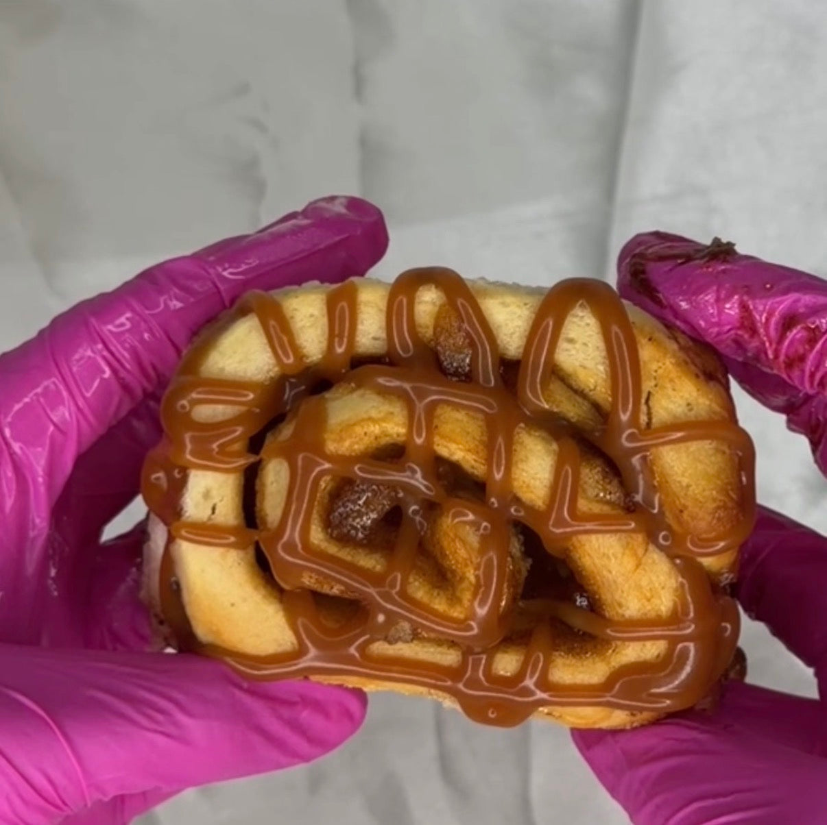 Thanksgiving (eve) cinnamon roll sale!